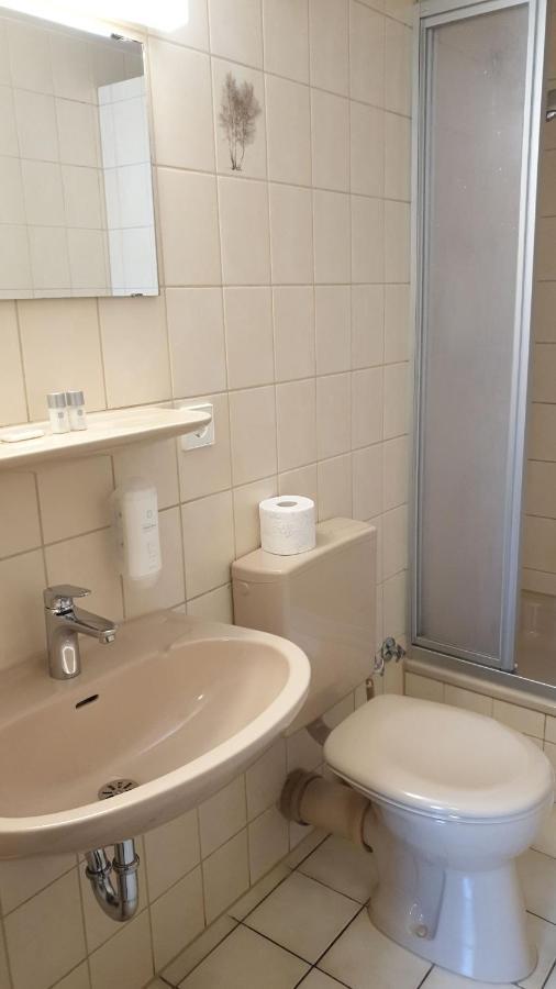 Hotel Goldene Rose Ebersbach an der Fils Dış mekan fotoğraf
